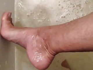 Denkffkinky - Water Treatments For Feet With Golden Rain - 2 free video